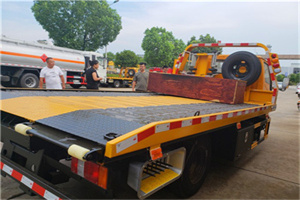 即墨附近拖车电话号码服务